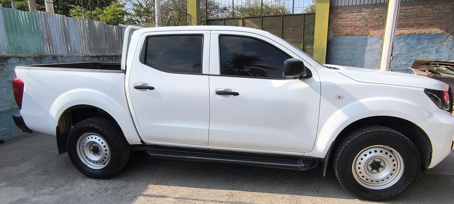 Nissan Pickup Blanca